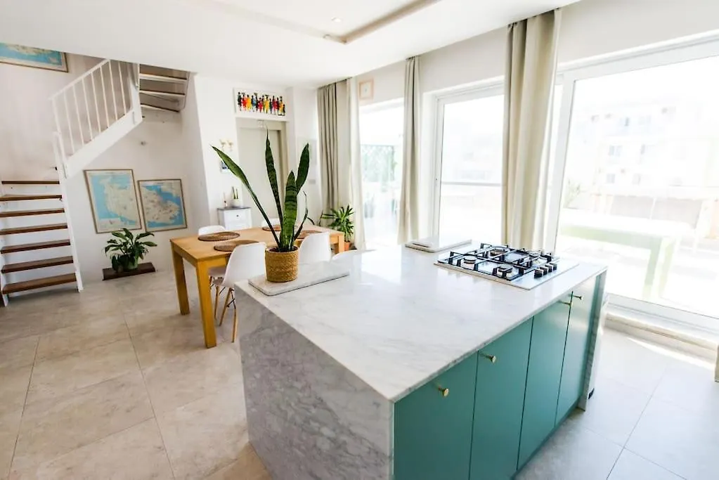 Sunny Swieqi Hideaway San Ġiljan Apartment